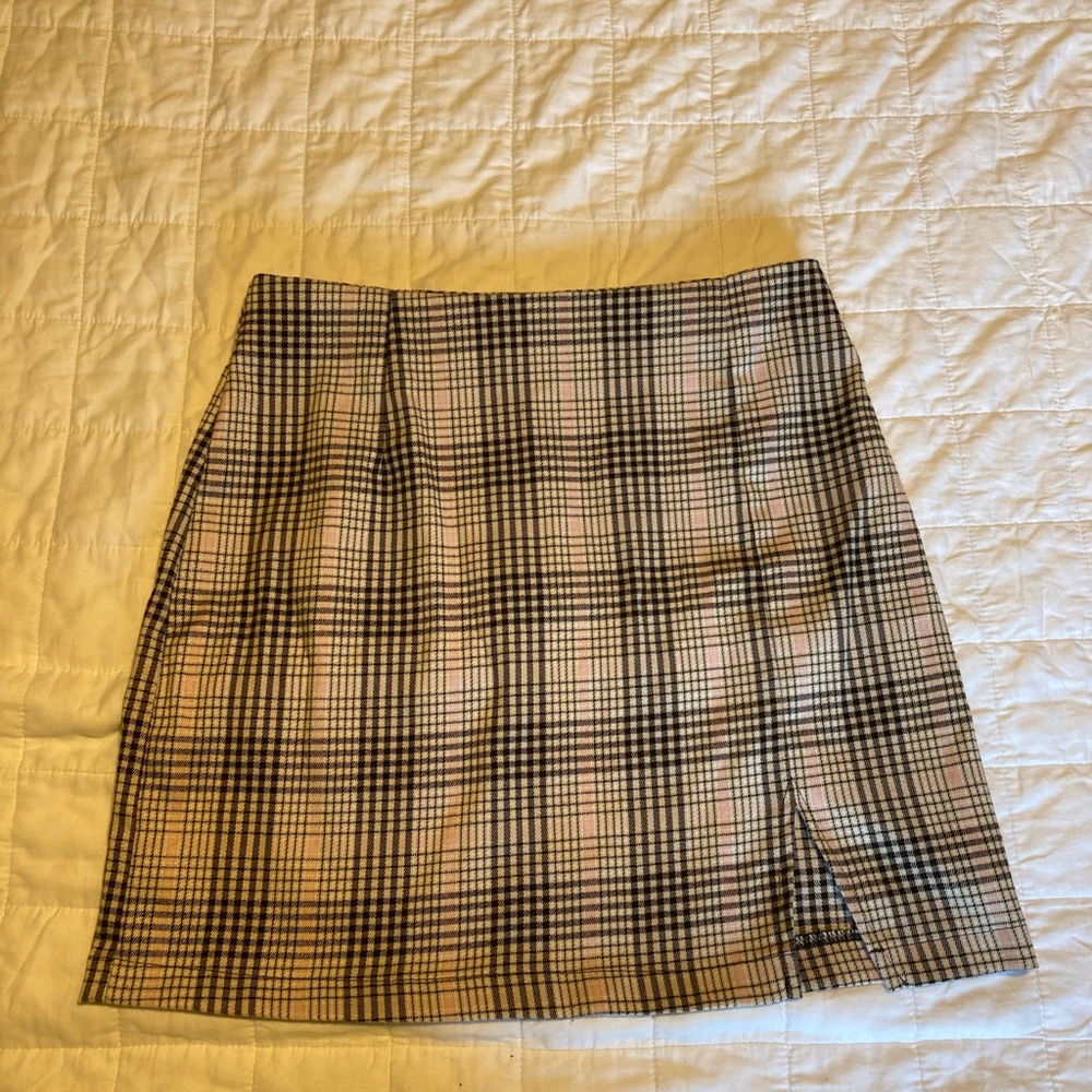 WILD FABLE, patterned short skirt
